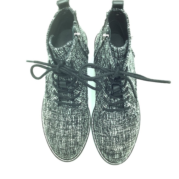 NYDJ Black Ankle Boots Size: 6.5 - Picture 4 of 6